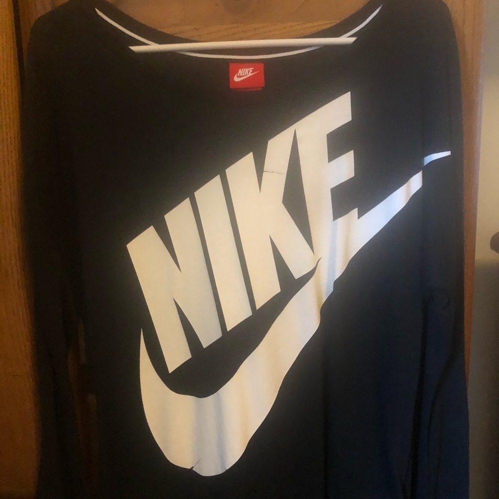 Nike long sleeve T